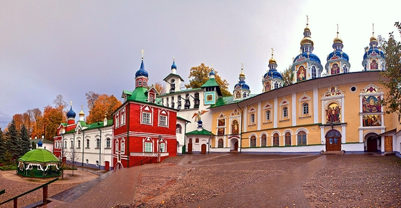 Свято-Успенский Псково-Печорский мужской монастырь